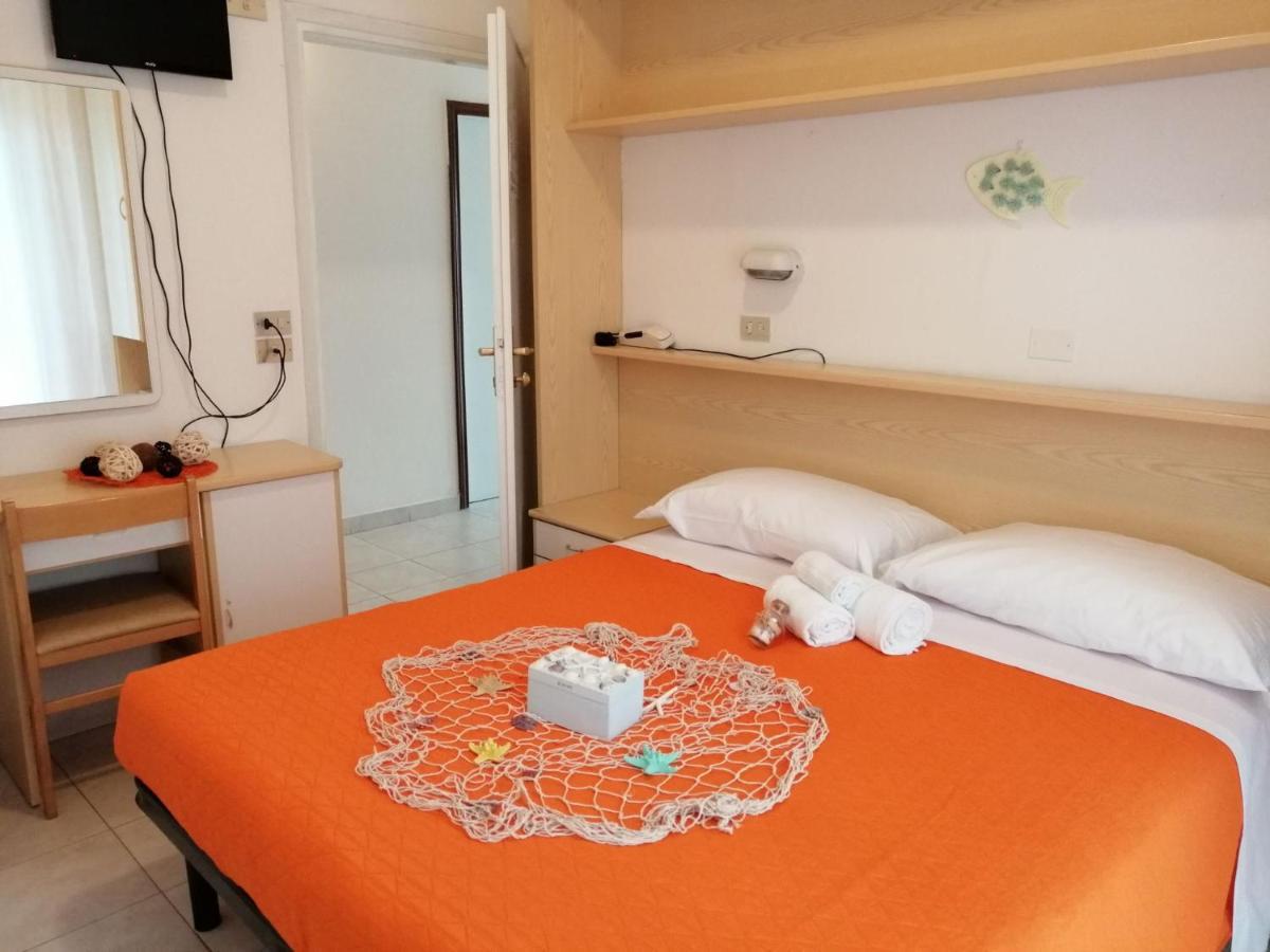 Hotel Alba リミニ エクステリア 写真