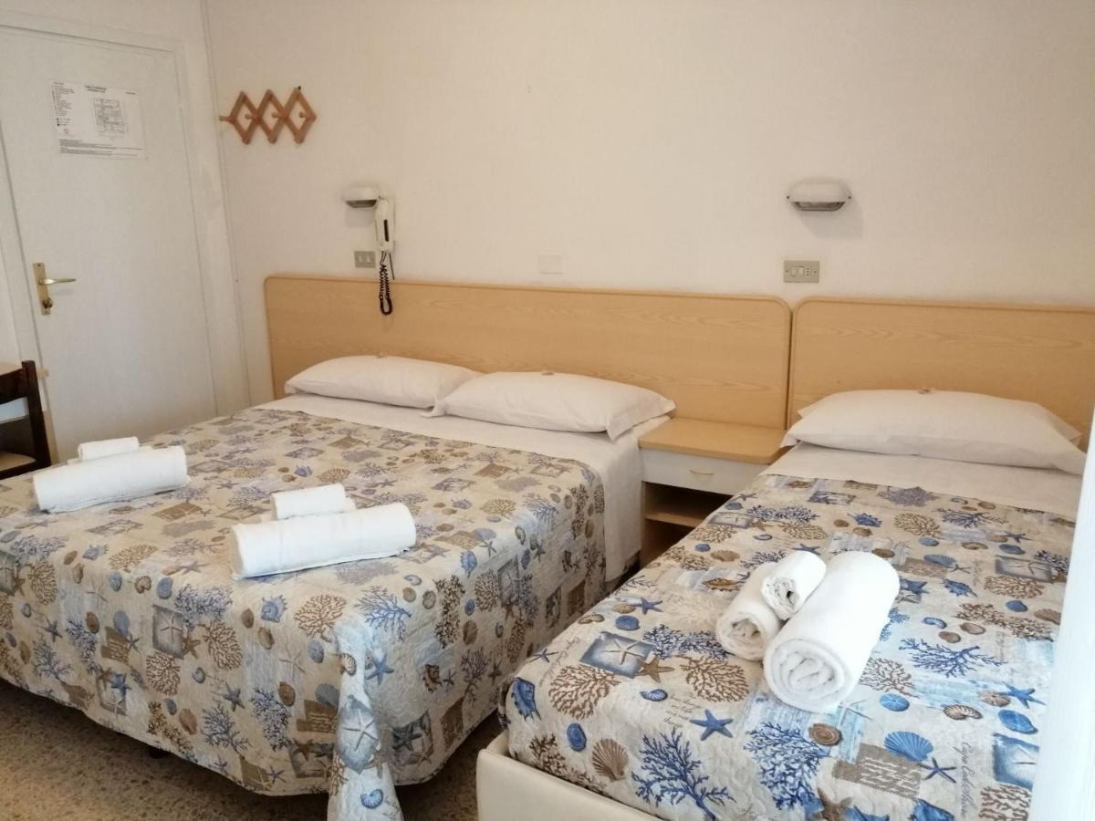 Hotel Alba リミニ エクステリア 写真