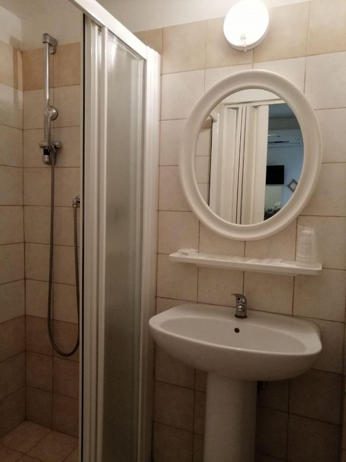 Hotel Alba リミニ エクステリア 写真