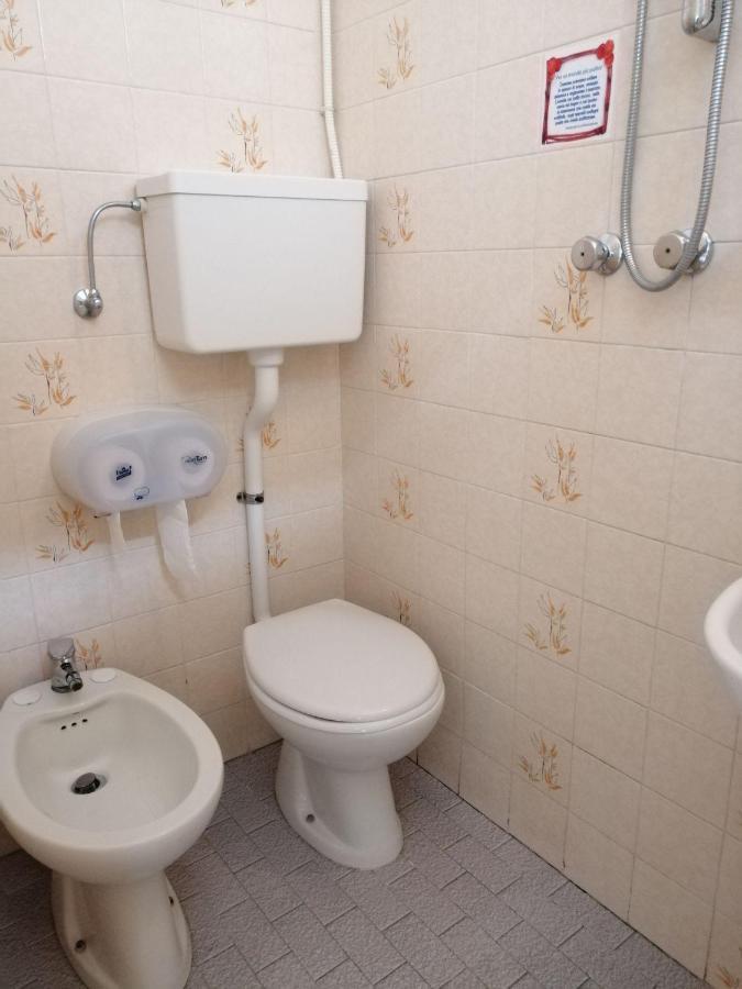 Hotel Alba リミニ エクステリア 写真