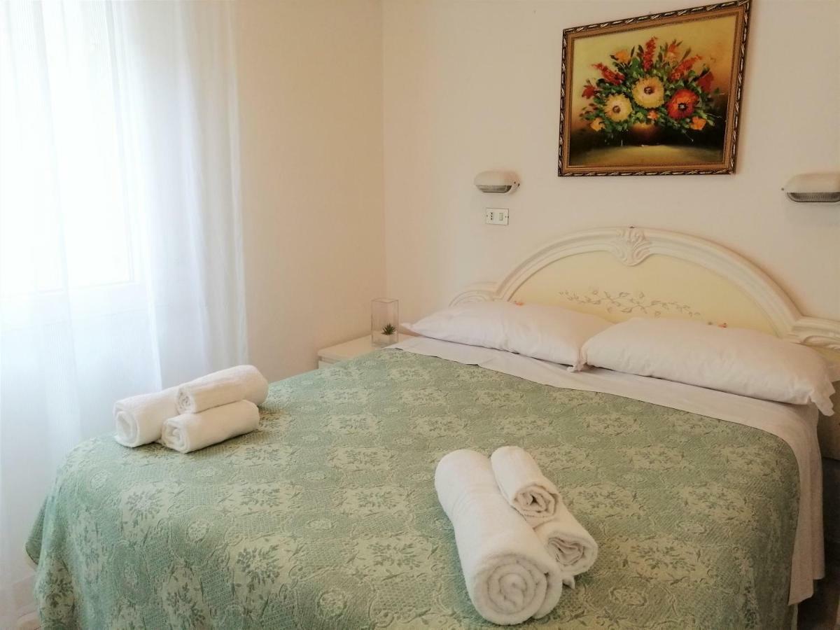 Hotel Alba リミニ エクステリア 写真